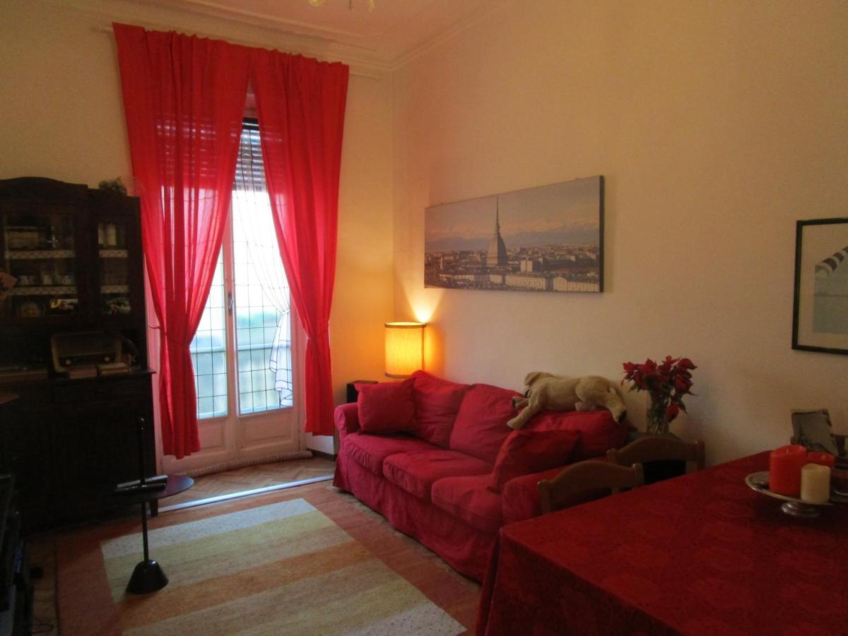In The Center ,Under The Mole Antonelliana Apartment Turin Bagian luar foto
